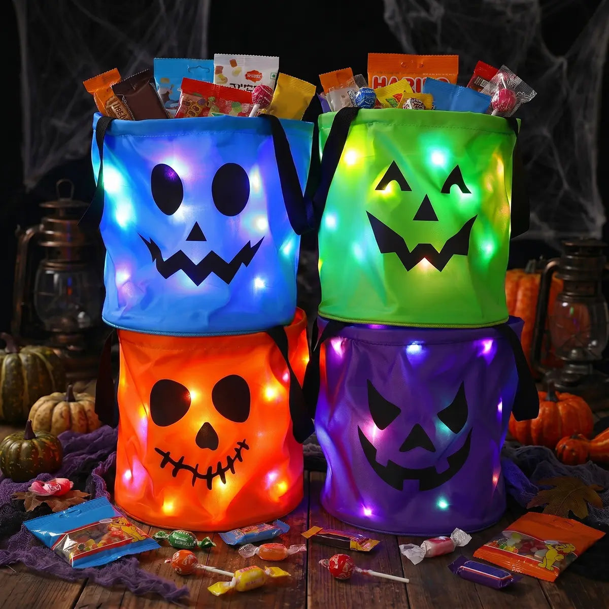 3/4 Pcs Halloween Candy Bucket with LED Lights Non Woven Gift Bags Trick or Treat Bags Pumpkin Candy Bags Reusable Tote Bags for  Kids Students Adults, Night Light Bags for Home Garden Lawn Decorations, Halloween Birthday Christmas Party Favor Supplies